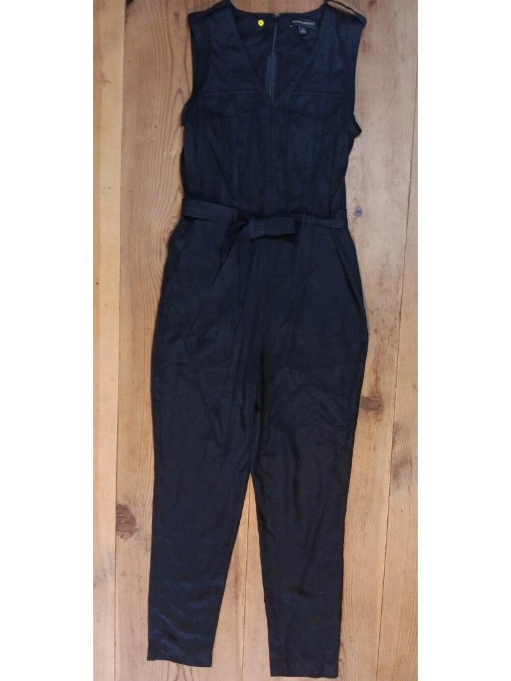 Banana Republic Utility Jumpsuit Womens 0 Black Sleeveless Cropped Leg Lyocell